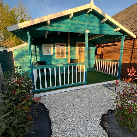 Chalet Fenyőházak *